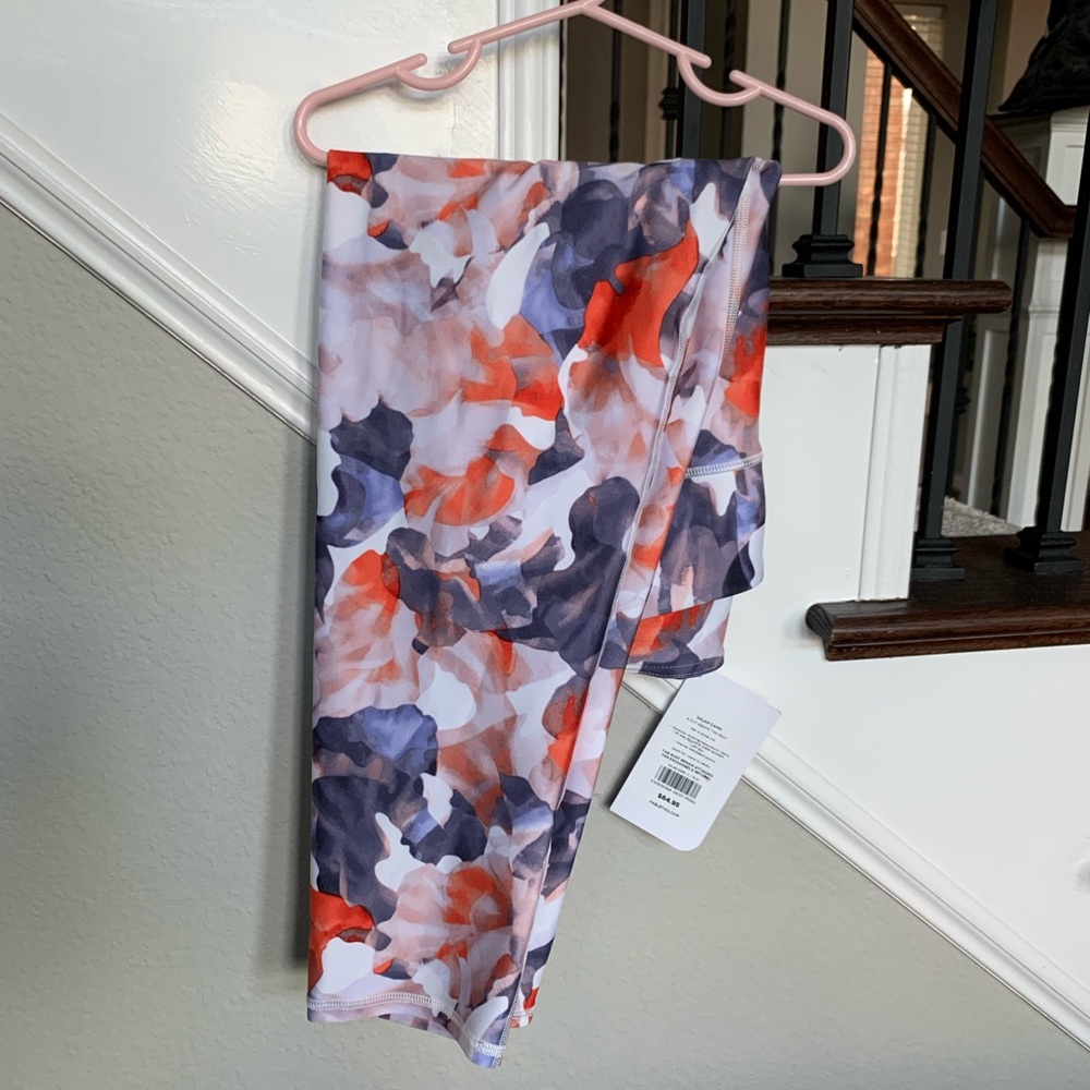 Fabletics Capri Leggings NWT